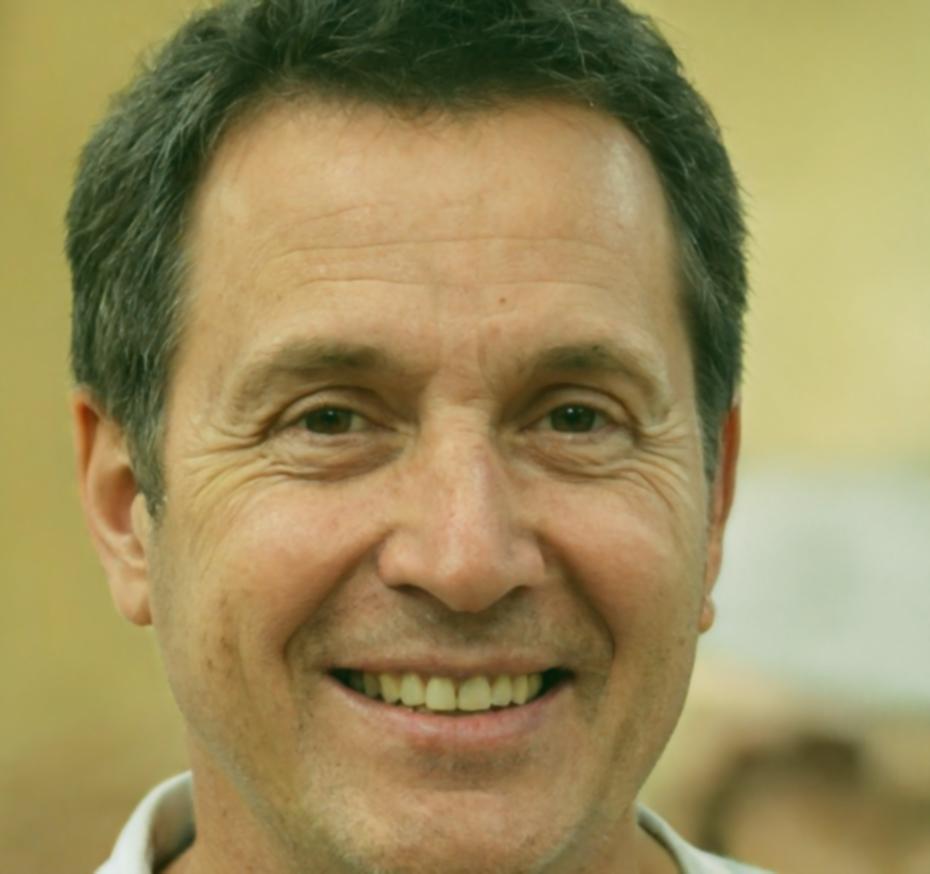 Портрет Роман Дубовик